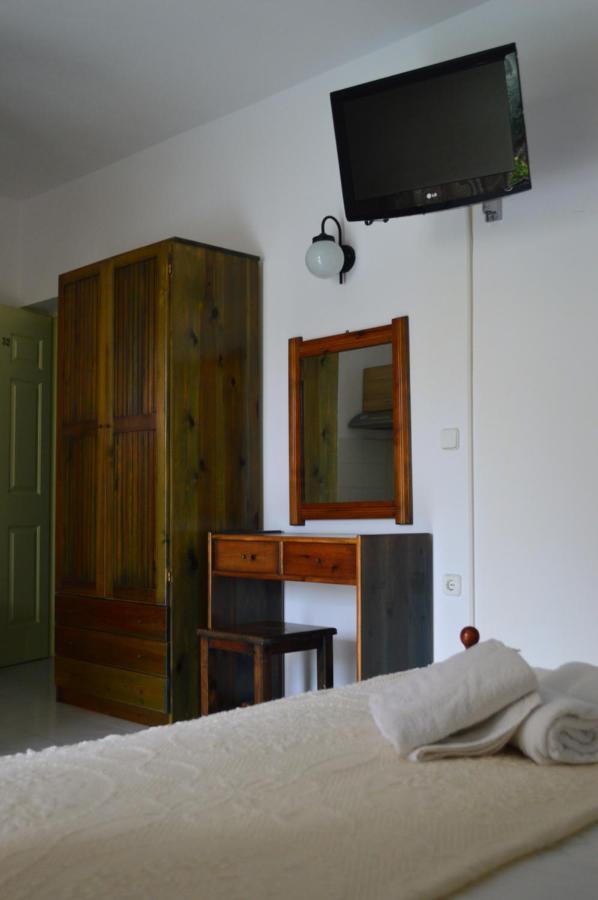 Camelia Studios Yénion Dış mekan fotoğraf